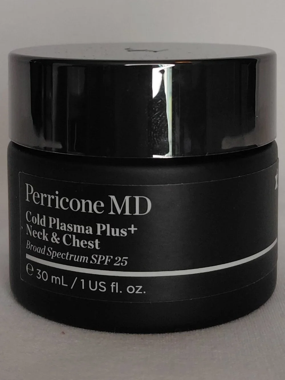 Perricone MD - Cold Plasma Plus+ Neck & Chest Broad Spectrum SPF 25